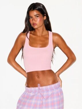 SKIMS Valentine's Day 💞bright pink cropped tank top